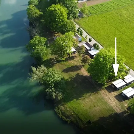 Holiday home Sindi's Tiny House By Kolpa River Metlika